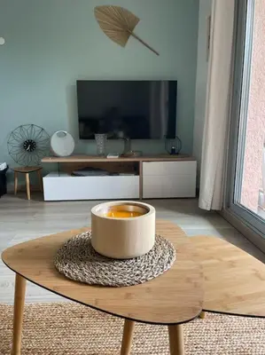 Télévision ou salle de divertissement dans l'établissement Appt en RDJ à 2 min de la plage