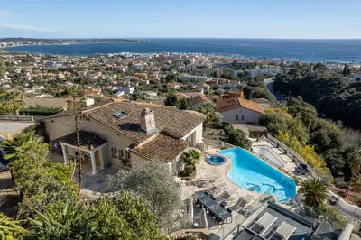 Piscine de l'établissement Villa Bastide : Sea view / Hot Tub / Sauna ou située à proximité