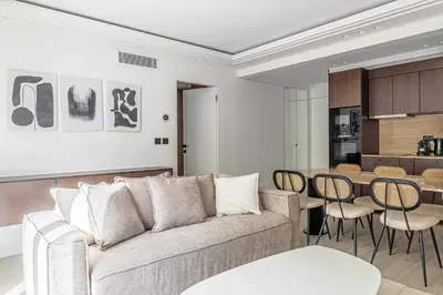 Cuisine ou kitchenette dans l'établissement Luxurious Apartment- Croisette-Carré d'Or