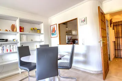 Cuisine ou kitchenette dans l'établissement Antibes 4 people - Swimming pool and Tennis - Garage