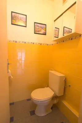 Salle de bains dans l'établissement Antibes Centre Ville - 4 Personnes - Garage