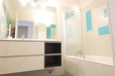 Salle de bains dans l'établissement Juan les Pins City Center - 6 People