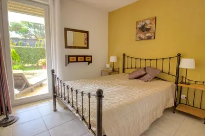 Un ou plusieurs lits dans un hébergement de l'établissement Golfe Juan - 4 People - Swimming Pool - Private Parking