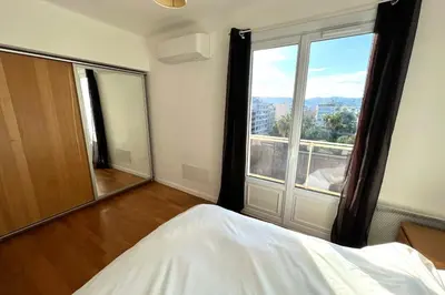 Un ou plusieurs lits dans un hébergement de l'établissement Juan les Pins town center - 4 people - top floor