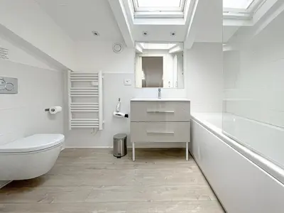 Salle de bains dans l'établissement Tony Allard By Winsome Destination 4A