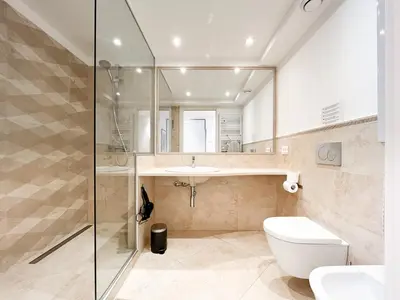 Salle de bains dans l'établissement Tony Allard By Winsome Destination 3F