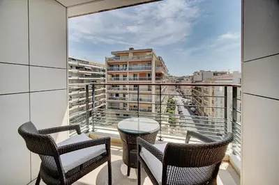 Balcon ou terrasse dans l'établissement Carlton Riviera Cannes - Dernier étage - Palme d'Or