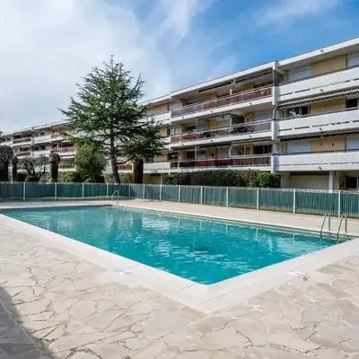 Apartment Les cyclades by Interhome