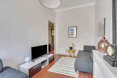 Télévision ou salle de divertissement dans l'établissement A084-Welcoming apartment in Rue d'Antibes the heart of Cannes