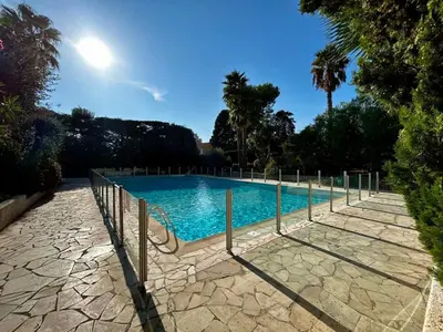 Piscine de l'établissement A018-Large studio with sea view swimming pool garage ou située à proximité