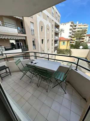 Balcon ou terrasse dans l'établissement Appartement sans mauvaise surprises (2)