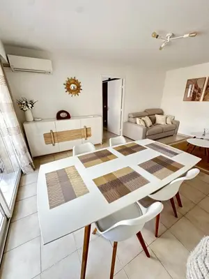 Coin salon dans l'établissement Appartement sans mauvaise surprises (2)