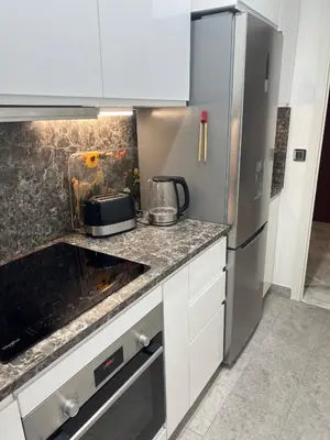 Cuisine ou kitchenette dans l'établissement Chic 47m2, 2 rooms, ground floor, nice patio, 280m beach Croisette
