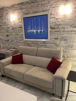 Coin salon dans l'établissement Chic 47m2, 2 rooms, ground floor, nice patio, 280m beach Croisette