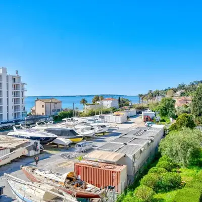 Apt Golfe-Juan à 150 m de la plage et près de Cannes