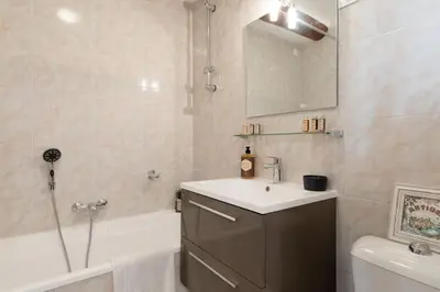 Salle de bains dans l'établissement LA PAIA - BRAND NEW FLAT 3 Guests OLD TOWN 5 min. from beach