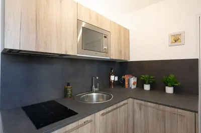 Cuisine ou kitchenette dans l'établissement LA PAIA - BRAND NEW FLAT 3 Guests OLD TOWN 5 min. from beach