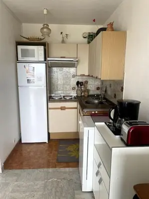 Cuisine ou kitchenette dans l'établissement Grand studio vue mer - Plages à pied - Parking