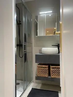 Salle de bains dans l'établissement T3 Aperçu Mer