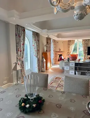 Coin salon dans l'établissement Cap d’Antibes Sea view villa