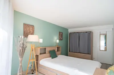 Un ou plusieurs lits dans un hébergement de l'établissement Nice one bedroom in the heart of Cannes