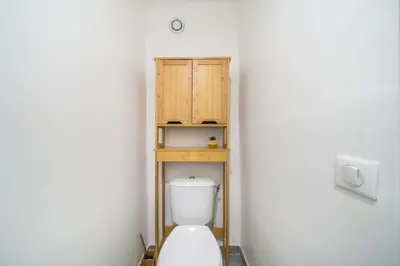 Salle de bains dans l'établissement Nice one bedroom in the heart of Cannes