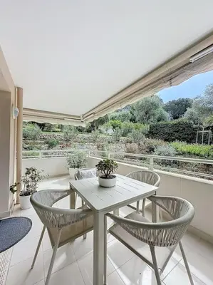 Balcon ou terrasse dans l'établissement Agencia Superbe appartement 2 chambres