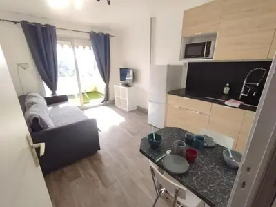 Plan de l'établissement Studio Antibes Piscine Wifi