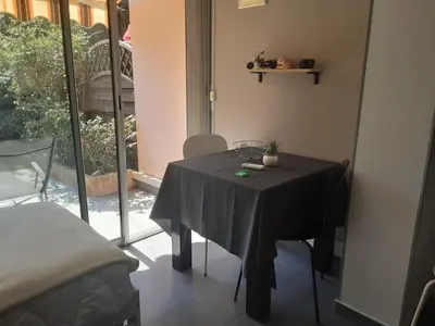 Plan de l'établissement Studio rdj 24 m2 et piscine