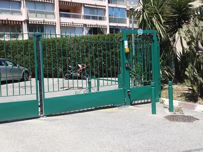 Plan de l'établissement Studio rdj 24 m2 et piscine