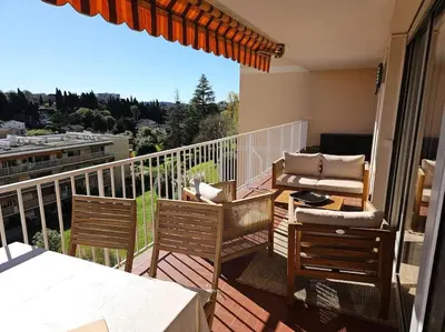 Plan de l'établissement Hauteur d'Antibes 3 pièces vue mer et montagne Calanques