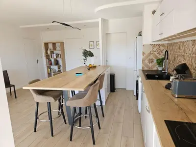 Plan de l'établissement Hauteur d'Antibes 3 pièces vue mer et montagne Calanques