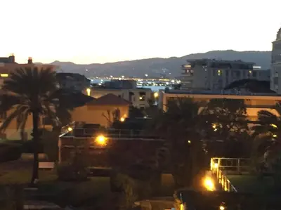 Vue générale sur la montagne ou vue sur la montagne depuis l'appartement