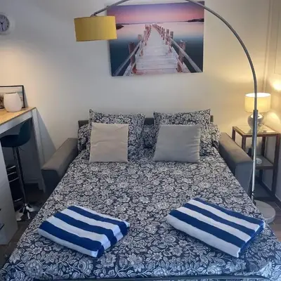 Joli studio vue mer