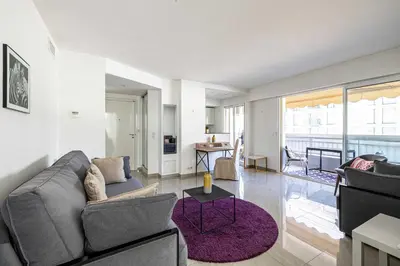 Coin salon dans l'établissement Bright apartment near the Croisette - Cannes
