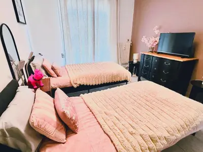 Un ou plusieurs lits dans un hébergement de l'établissement Antibes centre-ville, 2 bedrooms 6 pers, Climatisation