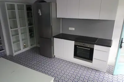 Cuisine ou kitchenette dans l'établissement Villa de charme 5 pièces vue mer