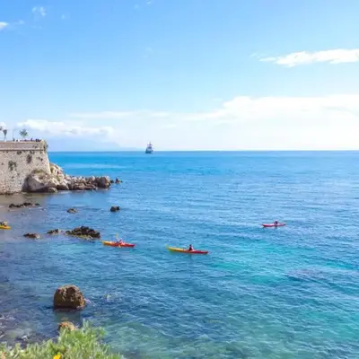 Studio Antibes 5min Train Station & Sea - AC & Balcony