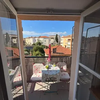 studio avec chambre en mezzanine