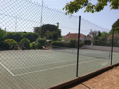 Tennis ou squash au sein de l'appartement ou à proximité