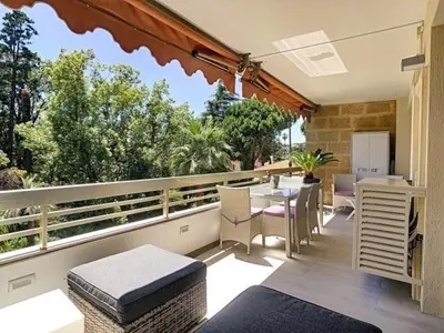 Balcon ou terrasse dans l'établissement Appartement 2 Pièces,Cannes, Résidence Le Merival