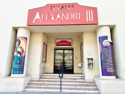 Façade ou entrée de l'établissement Alexendre 3 Elégant Studio Centre Cannes proche Palais des festivals