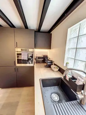 Cuisine ou kitchenette dans l'établissement BRP Cannes Center,Two-Bed Deluxe Apart with Spa bath