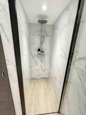Salle de bains dans l'établissement BRP Cannes Center,Two-Bed Deluxe Apart with Spa bath