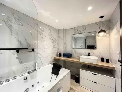 Salle de bains dans l'établissement BRP Cannes Center,Two-Bed Deluxe Apart with Spa bath