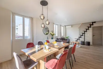 Coin salon dans l'établissement BRP Cannes Center, Top floor Luxurious Apartment II, 4 bedrooms+3 bathrooms