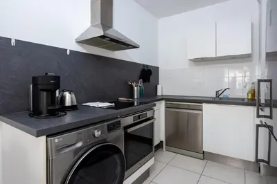 Cuisine ou kitchenette dans l'établissement Appartement Antibéa - Welkeys
