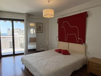Un ou plusieurs lits dans un hébergement de l'établissement Cannes proche Croisette - Appartement 3 Pièces vue mer terrasse Helv7
