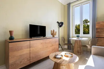 Télévision ou salle de divertissement dans l'établissement Cocon côtier, échappée mer, à 500m de la plage
