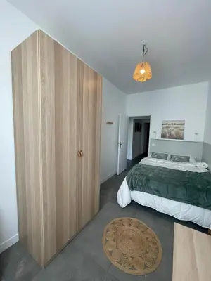 Un ou plusieurs lits dans un hébergement de l'établissement Le contemporain - Golfe Juan - 5 min des plages - 10 min de Cannes!